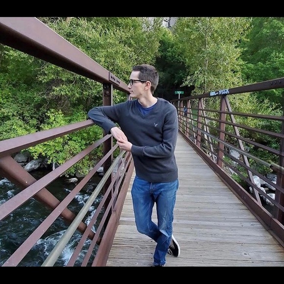 American Eagle Sweater - Picture 2 of 2